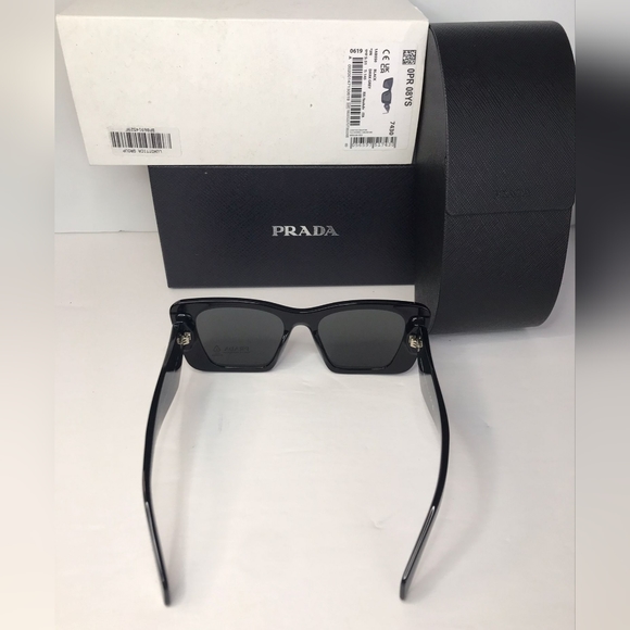 💯- Authentic New Prada PR-08YS 1AB5S0 Sunglasses Women's Black Dark Grey Bu… - Picture 10 of 14